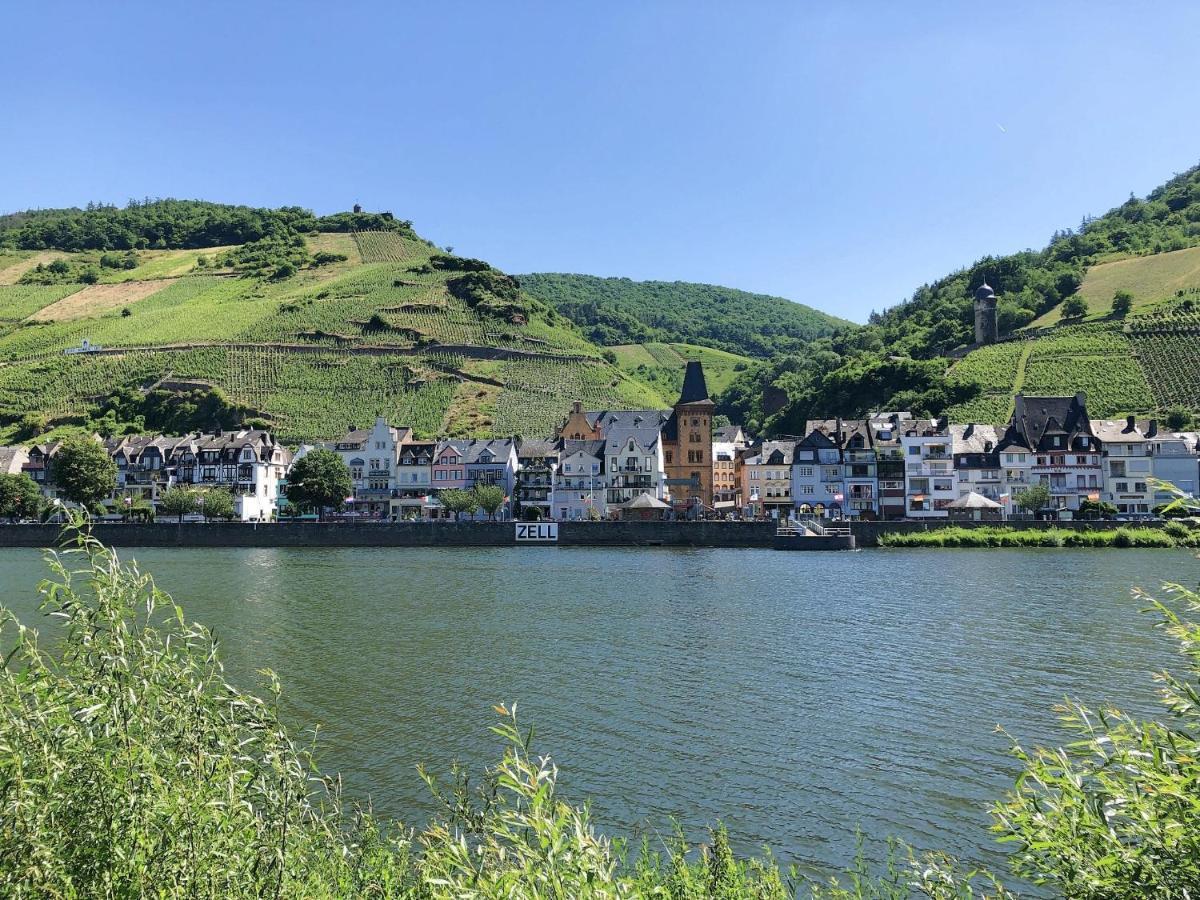 Ferienhaus Am Moselradweg Zell an der Mosel Luaran gambar