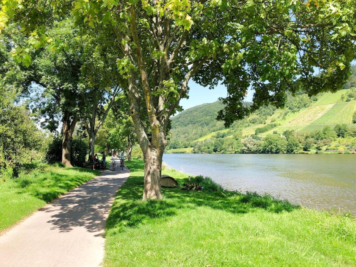 Ferienhaus Am Moselradweg Zell an der Mosel Luaran gambar