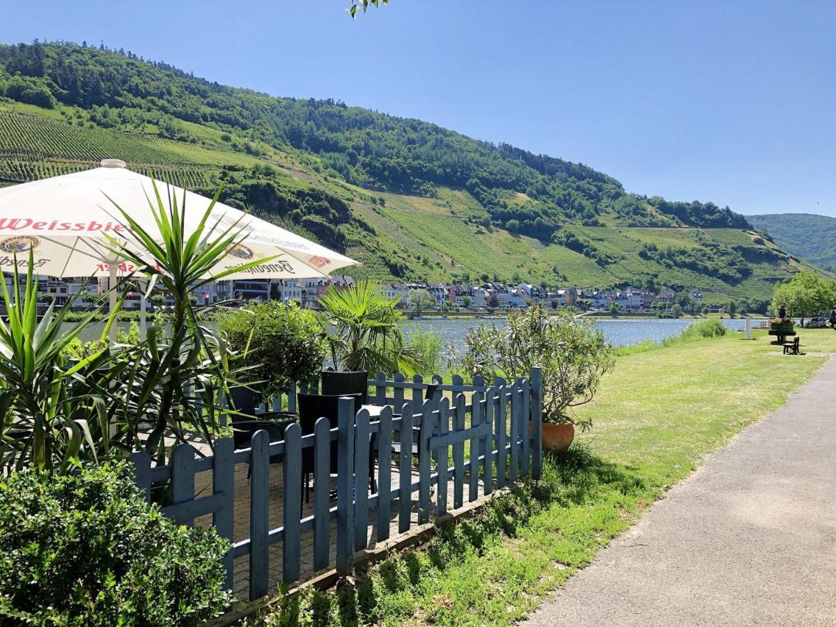 Ferienhaus Am Moselradweg Zell an der Mosel Luaran gambar